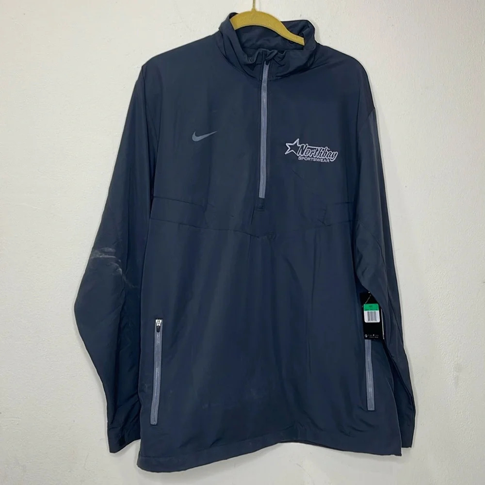 Nike Golf
Embroidered North Bay Men’s Long Sleeve Lightweight Jacket